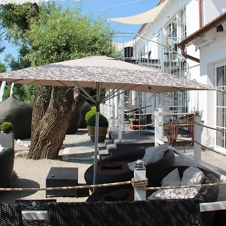 Seewirts Strandhaus Hotel 2*